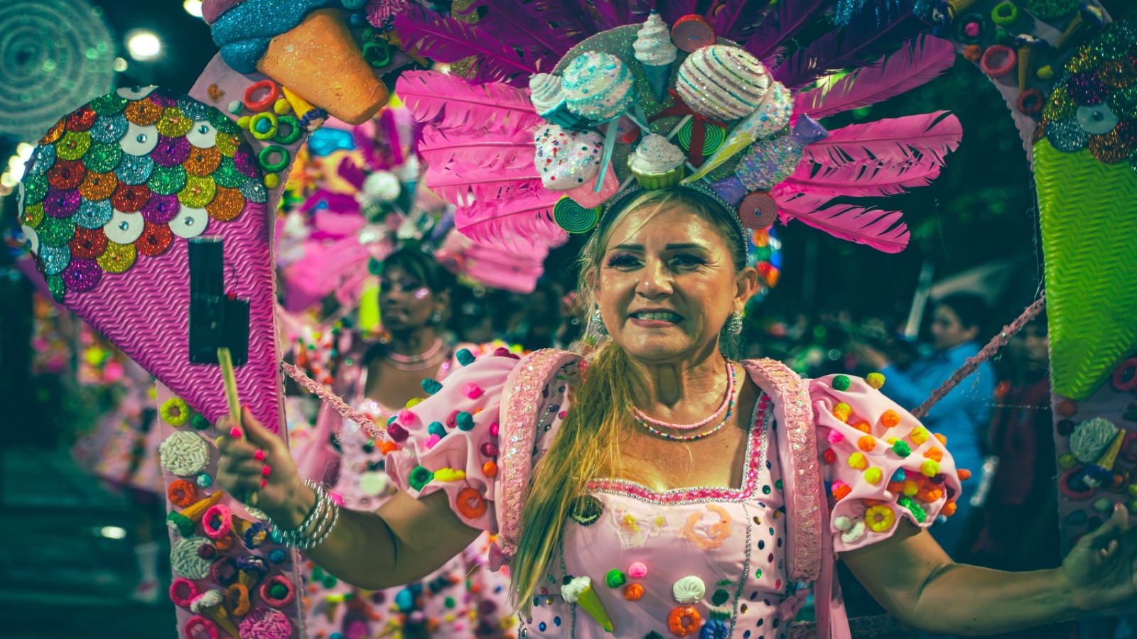 Comparsas : Les Groupes de Danse du Carnaval