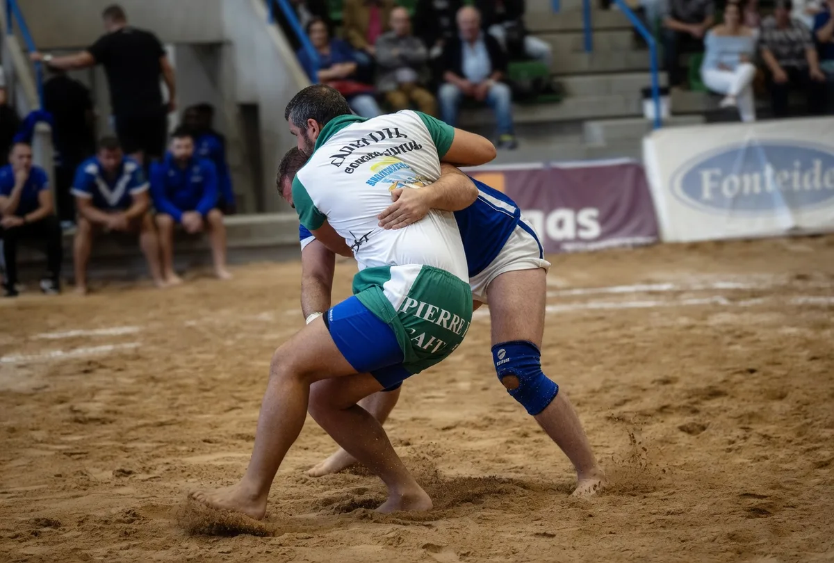 La Lucha Canarienne — Sport Ancestral
