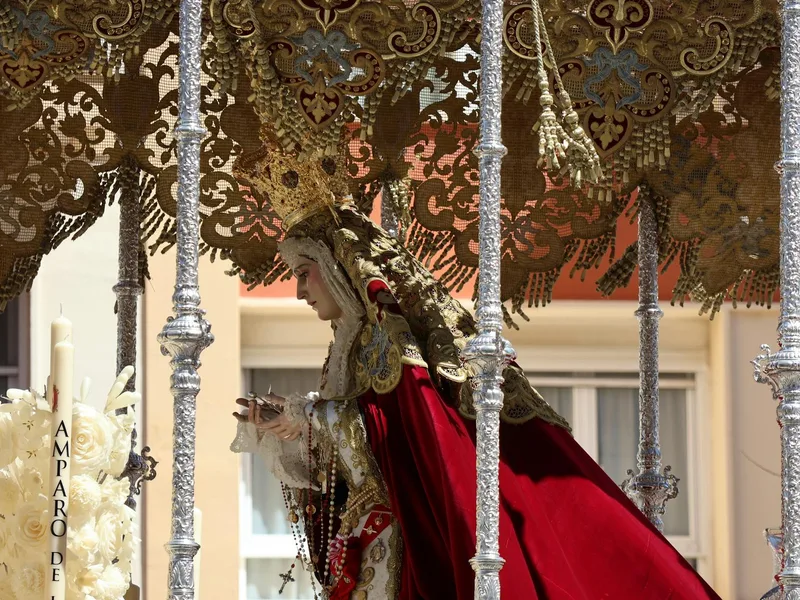 Semaine Sainte — Semana Santa