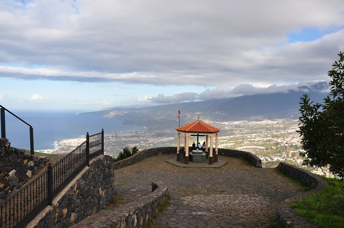 Mirador La Corona — El Balcón de los Parapentistas